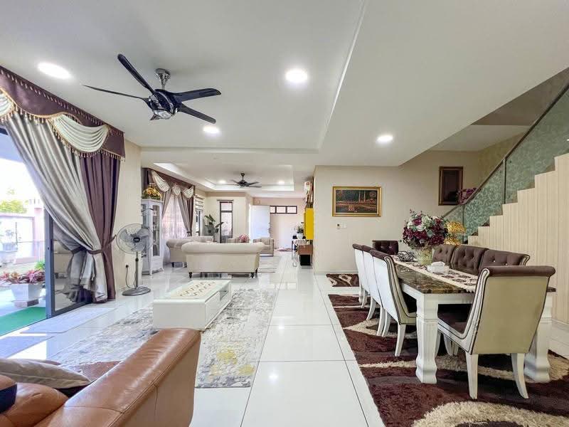 Rumah Berkembar untuk Dijual di Taman Villa Perdana (Kajang) - Zul Hasif - PropertyGuru.com.my