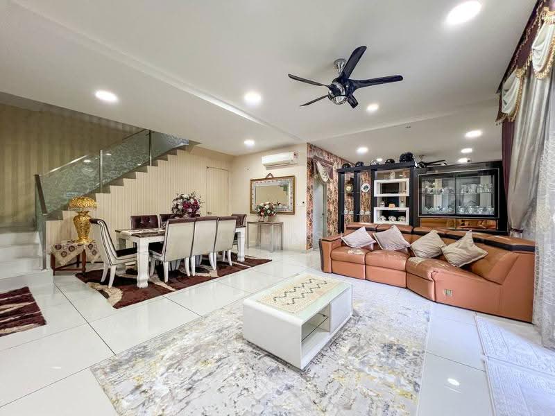 Rumah Berkembar untuk Dijual di Taman Villa Perdana (Kajang) - Zul Hasif - PropertyGuru.com.my