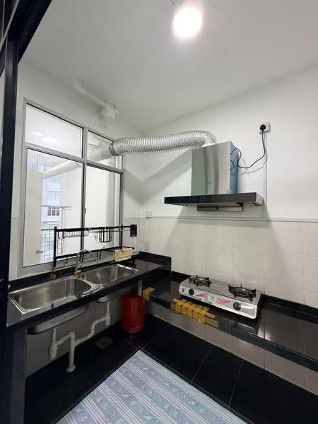Pangsapuri untuk Disewa di Residensi Bintawa Riverfront (PR1MA @ Bintawa Riverfront) - Nicholas Tan - Kitchen - PropertyGuru.com.my