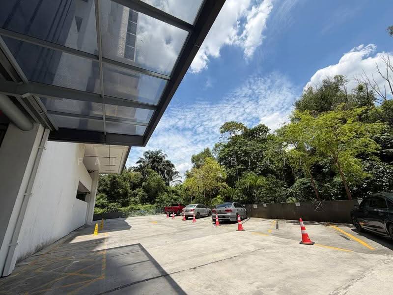 Kediaman Servis untuk Dijual di Menara Suria (V12) - Faliyana binti Muda - PropertyGuru.com.my