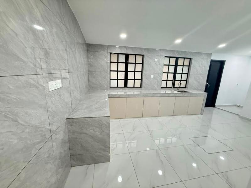 2-storey Terraced House for Sale in Taman Desa Tebrau (Tebrau) - Jesy Tey - Kitchen - PropertyGuru.com.my