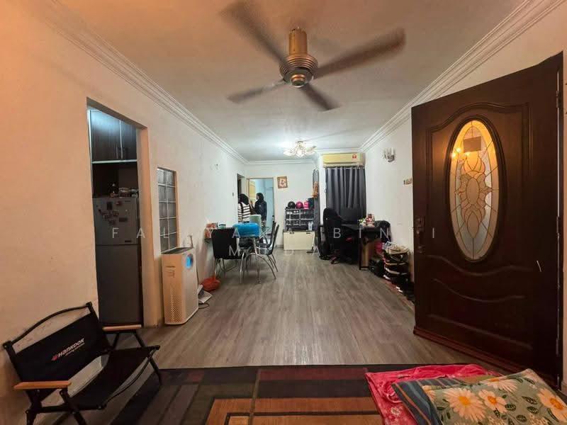 Apartment for Sale at Apartment Bayu - Faliyana binti Muda - Living Room - PropertyGuru.com.my