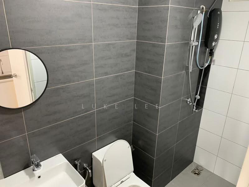 Kediaman Servis untuk Dijual di Horizon Suites - Lee Luke - PropertyGuru.com.my