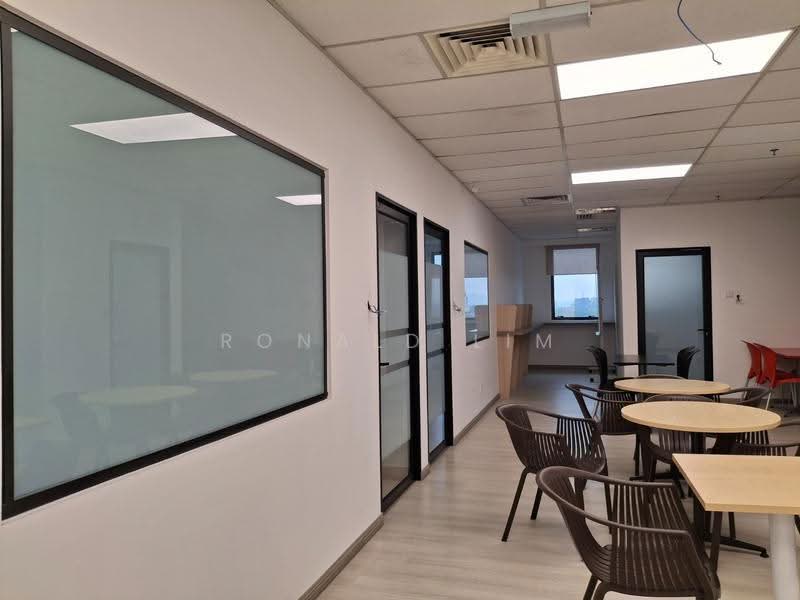 Office for Rent in Johor Bahru (Johor) - Ronald Lim - Corridor - PropertyGuru.com.my