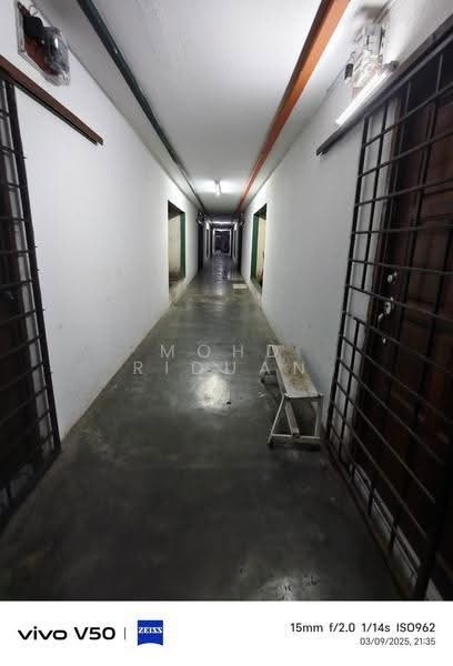 Rumah Flat untuk Dijual di Lestari Apartment - Mohd Riduan - Corridor - PropertyGuru.com.my