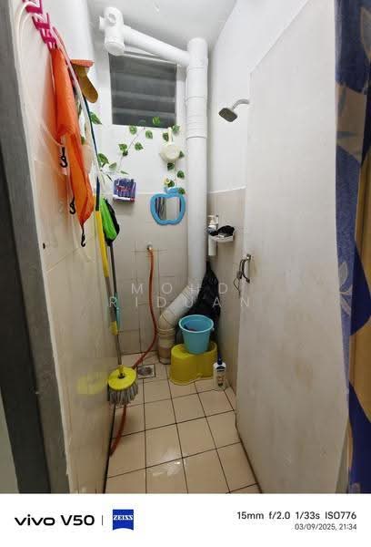 Rumah Flat untuk Dijual di Lestari Apartment - Mohd Riduan - Bathroom - PropertyGuru.com.my