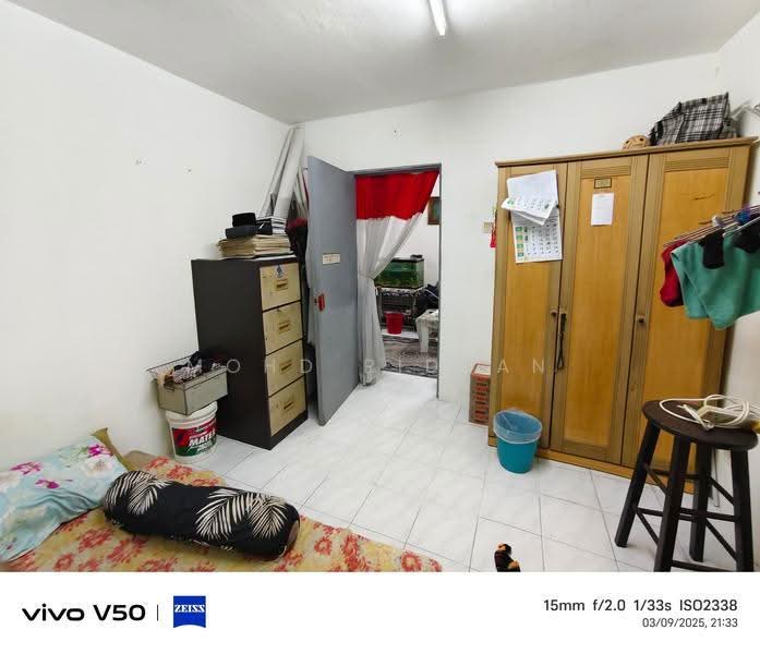 Rumah Flat untuk Dijual di Lestari Apartment - Mohd Riduan - Bedroom - PropertyGuru.com.my
