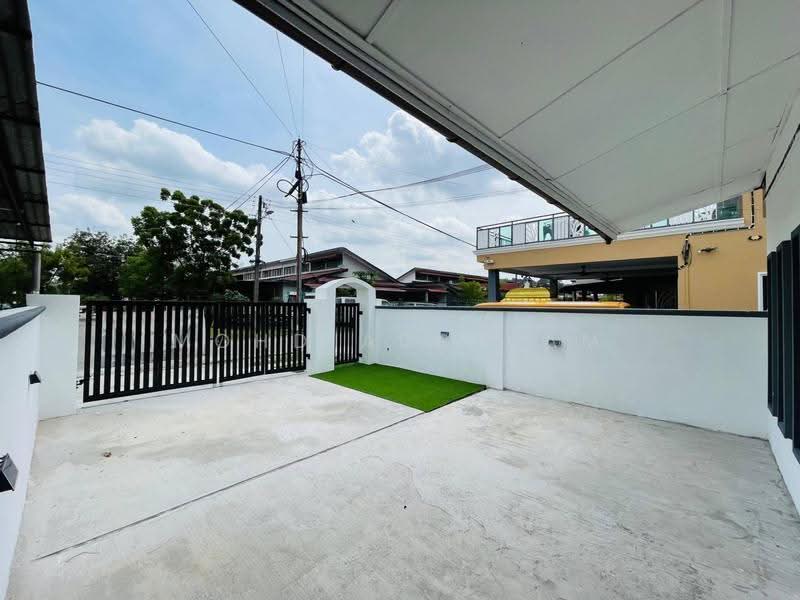 1-storey Terraced House for Sale in Taman Petaling Indah (Klang) - Mohd Adryzam - Exterior - PropertyGuru.com.my