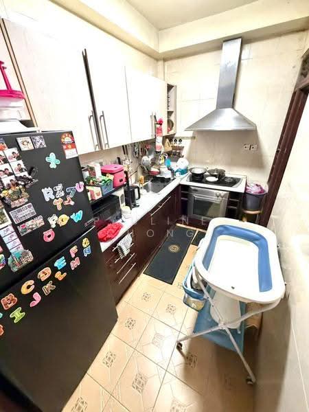 Kondominium untuk Dijual di Indah Condominium - Pauline Chong - Kitchen - PropertyGuru.com.my