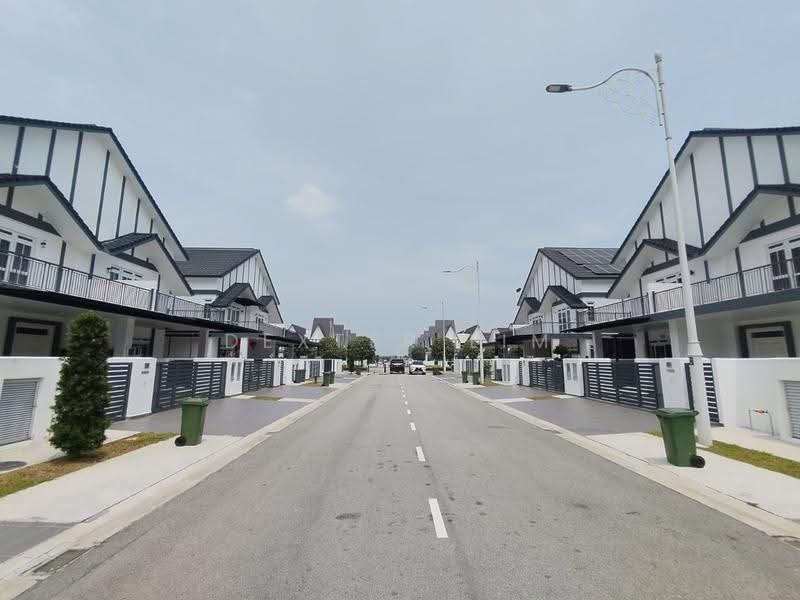 Rumah Kluster untuk Dijual di Taman Ekoflora (Johor Bahru) - Dexter Lim - Exterior - PropertyGuru.com.my