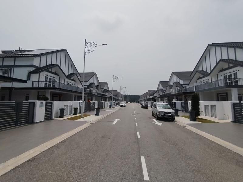 Rumah Kluster untuk Dijual di Taman Ekoflora (Johor Bahru) - Dexter Lim - Exterior - PropertyGuru.com.my