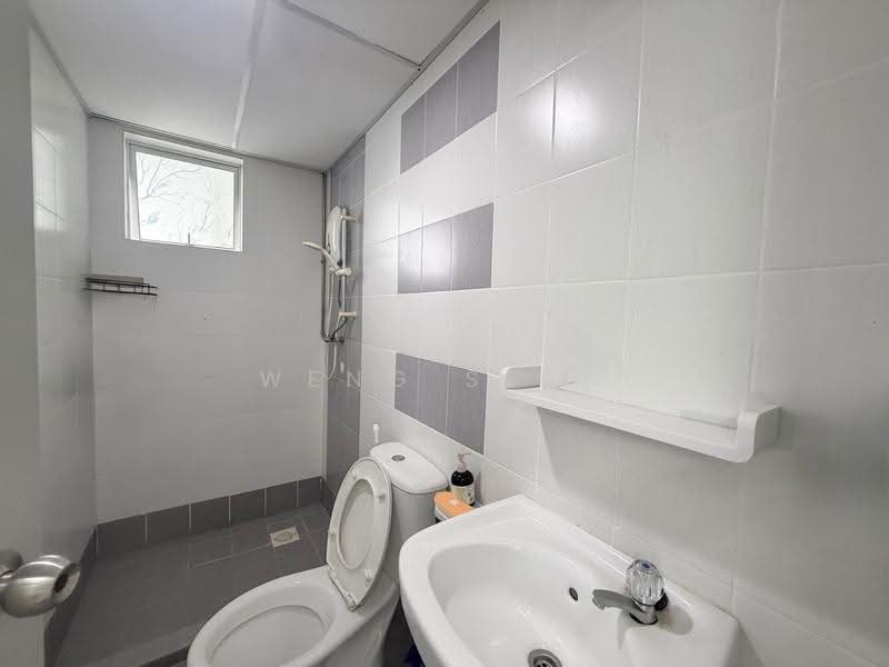 Apartment for Rent at Halaman Kristal - Weng Sern - Bathroom - PropertyGuru.com.my