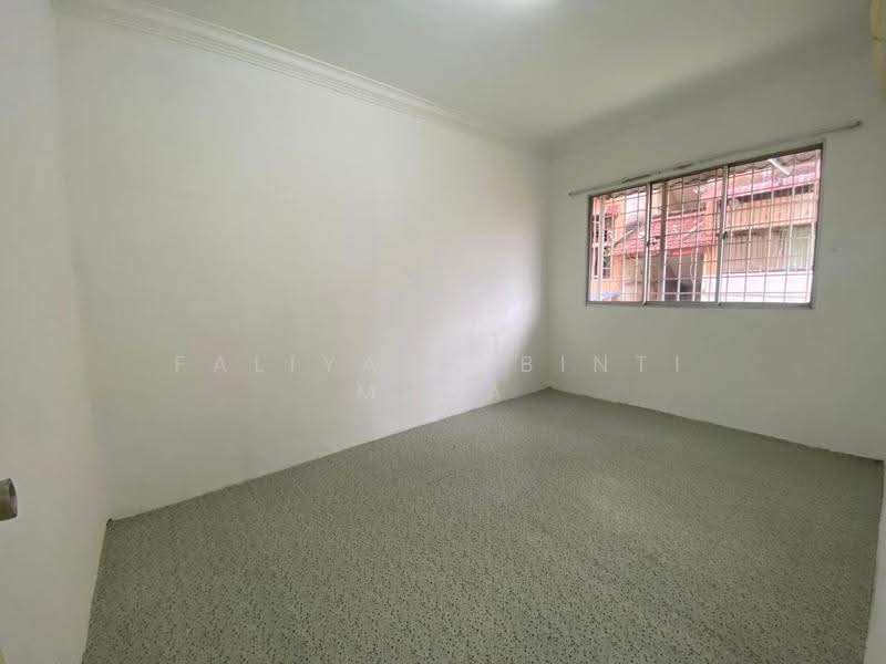 Flat for Sale at Sri Indah - Faliyana binti Muda - PropertyGuru.com.my