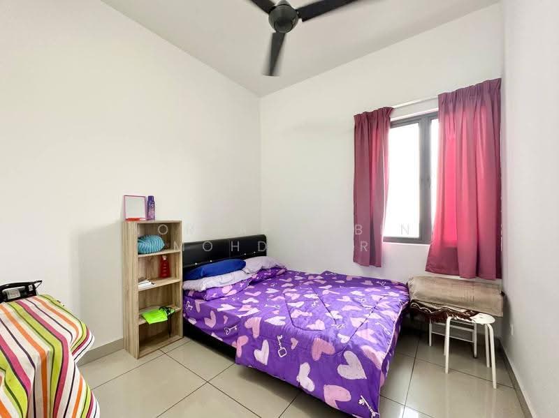 Kediaman Servis untuk Dijual di Almyra Residences - Norhafiz Bin Mohd Nor - Bedroom - PropertyGuru.com.my
