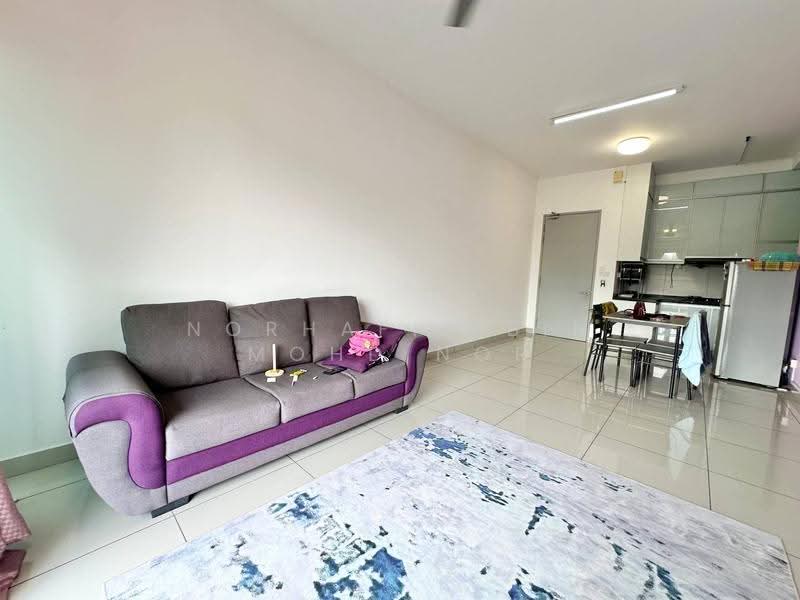 Kediaman Servis untuk Dijual di Almyra Residences - Norhafiz Bin Mohd Nor - Living Room - PropertyGuru.com.my