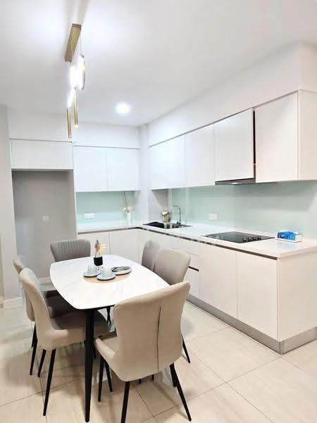 Condominium for Rent at The Sentral Suites - Raja Krishnan - Kitchen - PropertyGuru.com.my