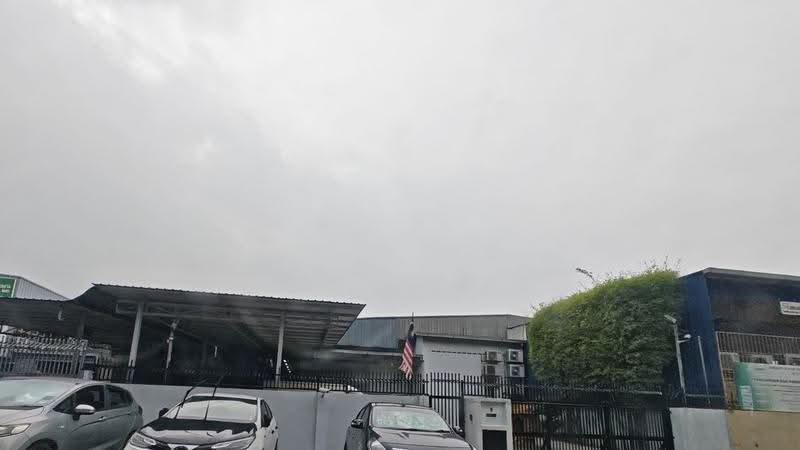 Semi-D Factory for Rent in Kota Damansara (Selangor) - Angel Yew - Exterior - PropertyGuru.com.my