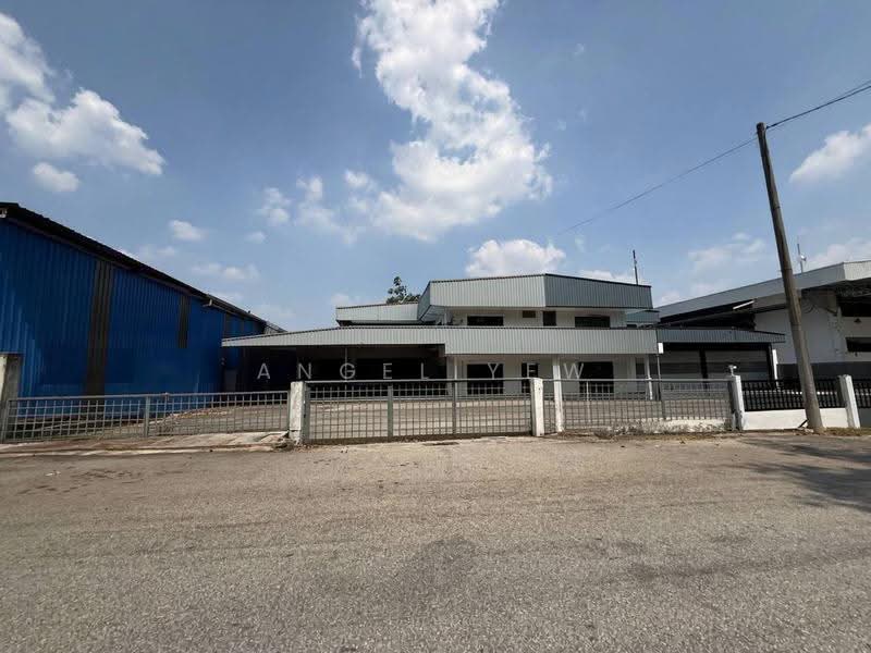 Semi-D Factory for Rent in Kota Damansara (Selangor) - Angel Yew - Exterior - PropertyGuru.com.my