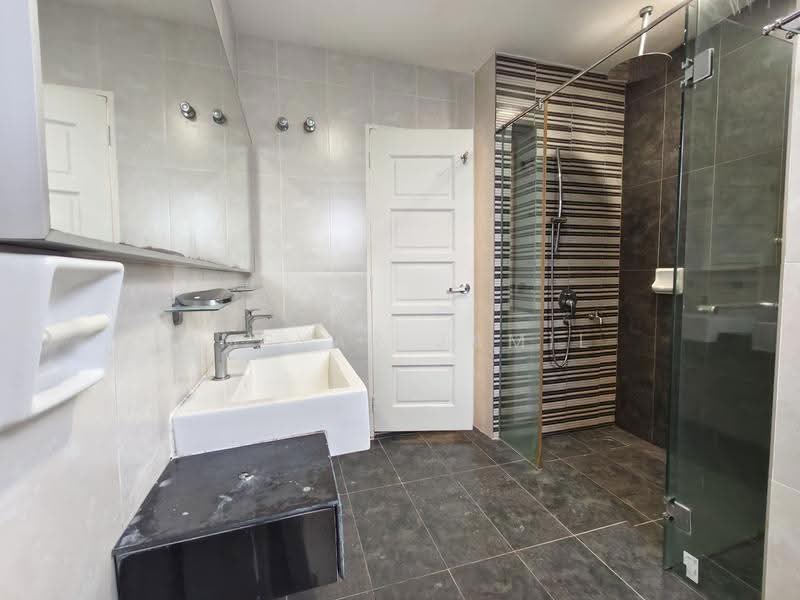 3-storey Terraced House for Sale in Alam Impian (Shah Alam) - Amsyar Jamil - PropertyGuru.com.my