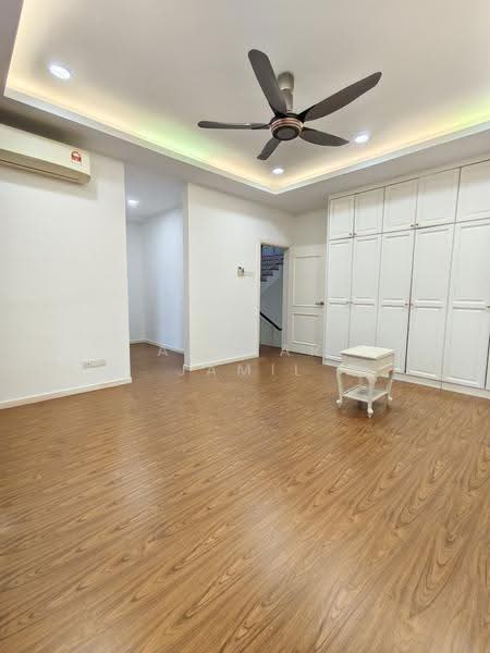 3-storey Terraced House for Sale in Alam Impian (Shah Alam) - Amsyar Jamil - PropertyGuru.com.my