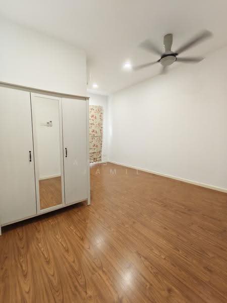 3-storey Terraced House for Sale in Alam Impian (Shah Alam) - Amsyar Jamil - PropertyGuru.com.my