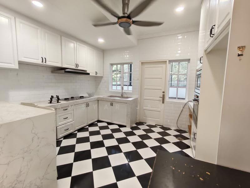 3-storey Terraced House for Sale in Alam Impian (Shah Alam) - Amsyar Jamil - PropertyGuru.com.my