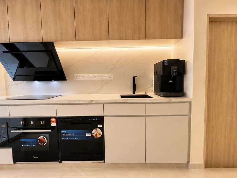 Pangsapuri untuk Dijual di Chulia Mansion - Gene Lim - Kitchen - PropertyGuru.com.my