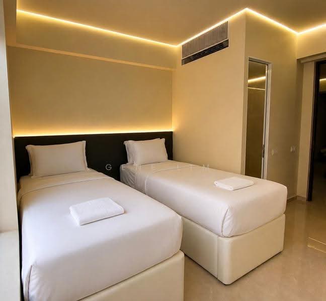 Pangsapuri untuk Dijual di Chulia Mansion - Gene Lim - Bedroom - PropertyGuru.com.my