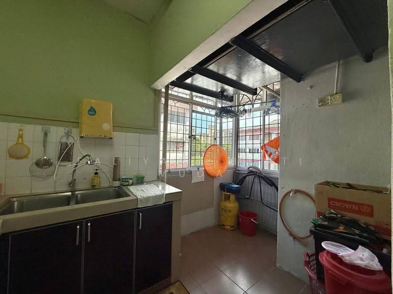 Apartment for Sale at Daisy Apartment Taman Kinrara Seksyen 2 - Faliyana binti Muda - PropertyGuru.com.my