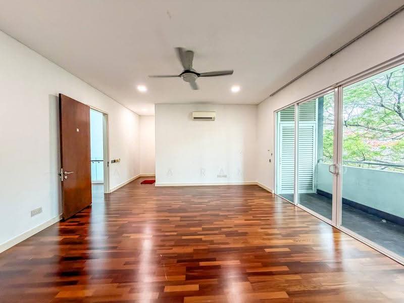 Rumah Teres 3-Tingkat untuk Dijual di Bukit Jelutong (Shah Alam) - Aida Ramli - PropertyGuru.com.my