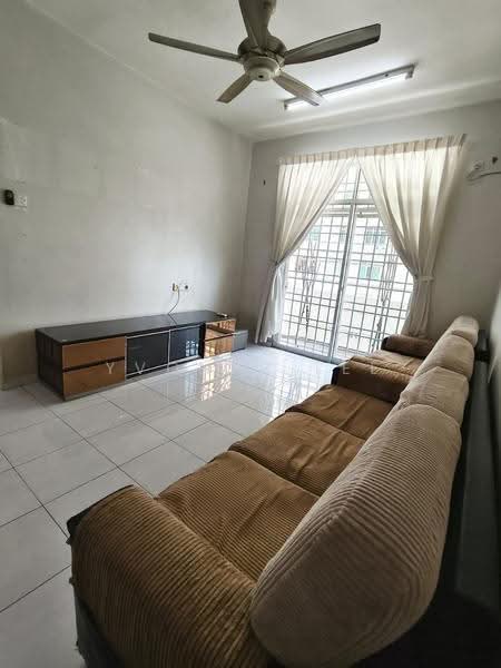 Pangsapuri untuk Disewa di Pangsapuri Sri Mekar 1 - Yvonne Lee - Living Room - PropertyGuru.com.my