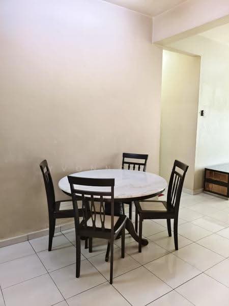 Pangsapuri untuk Disewa di Pangsapuri Sri Mekar 1 - Yvonne Lee - Dining Room - PropertyGuru.com.my