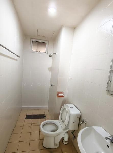 Pangsapuri untuk Disewa di Pangsapuri Sri Mekar 1 - Yvonne Lee - Bathroom - PropertyGuru.com.my