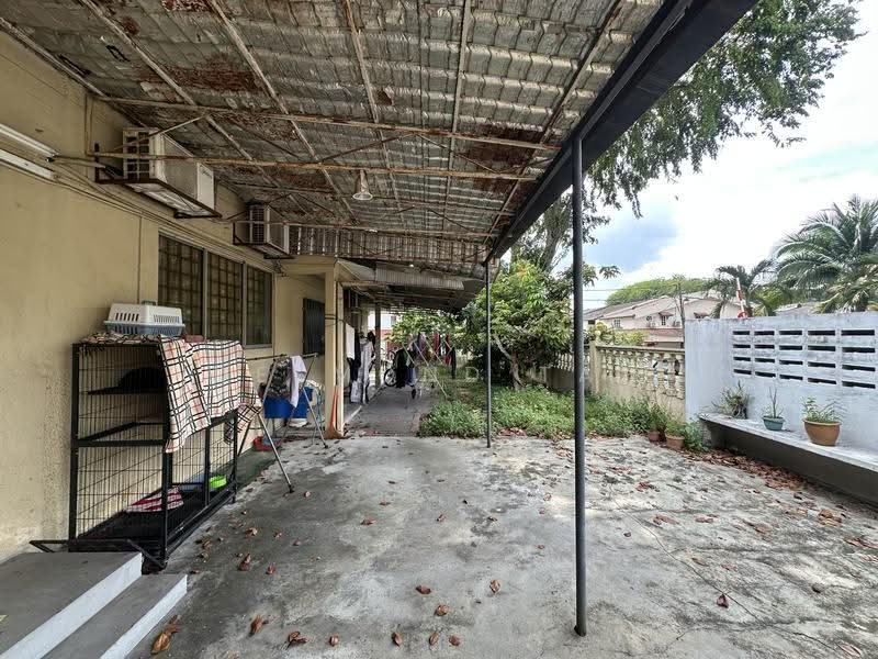 2-storey Terraced House for Sale in Damansara Jaya (Petaling Jaya) - Desmond Tan - Exterior - PropertyGuru.com.my