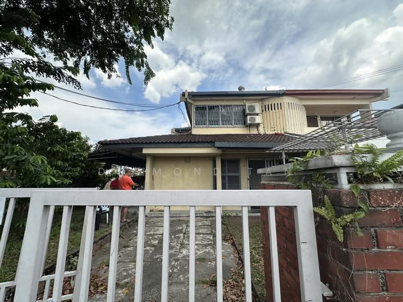 2-storey Terraced House for Sale in Damansara Jaya (Petaling Jaya) - Desmond Tan - Exterior - PropertyGuru.com.my