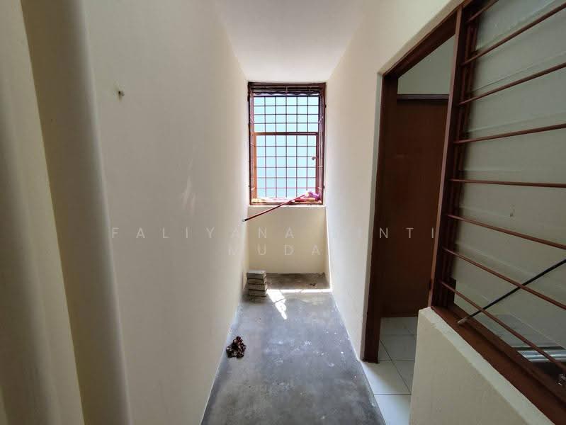 Pangsapuri untuk Dijual di Taman Petaling Utama Flat - Faliyana binti Muda - PropertyGuru.com.my