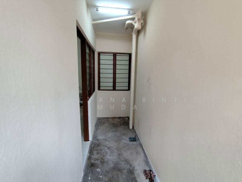Pangsapuri untuk Dijual di Taman Petaling Utama Flat - Faliyana binti Muda - PropertyGuru.com.my