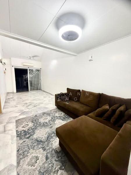 1-storey Terraced House for Rent in Bandar Kinrara Seksyen 3 (Bandar Kinrara) - Wai Ann Teng - Living Room - PropertyGuru.com.my