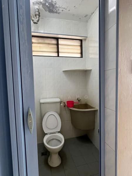 Apartment for Sale at Desa Permata Pearl Block 9 - Li Fang - Bathroom - PropertyGuru.com.my