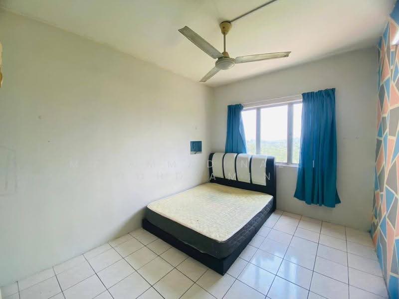Residential Land for Sale in Bandar Putra Permai (Seri Kembangan) - Muhammad Nazli Mohd Amin - Bedroom - PropertyGuru.com.my
