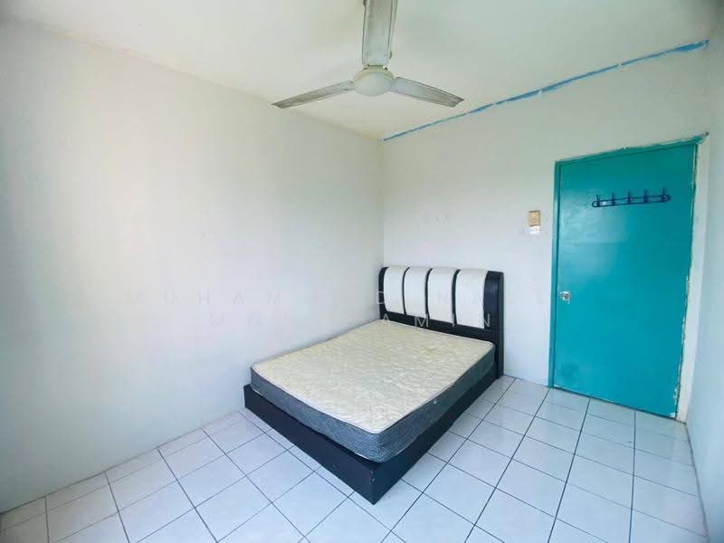Residential Land for Sale in Bandar Putra Permai (Seri Kembangan) - Muhammad Nazli Mohd Amin - Bedroom - PropertyGuru.com.my