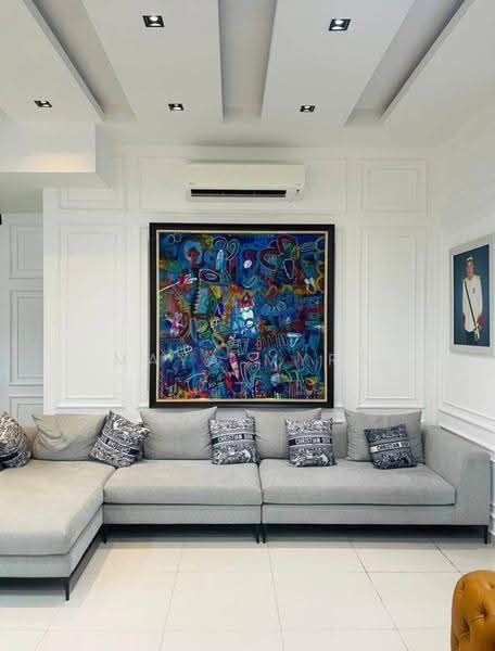 Rumah Berkembar untuk Dijual di Kajang (Selangor) - Maya Myra - Living Room - PropertyGuru.com.my