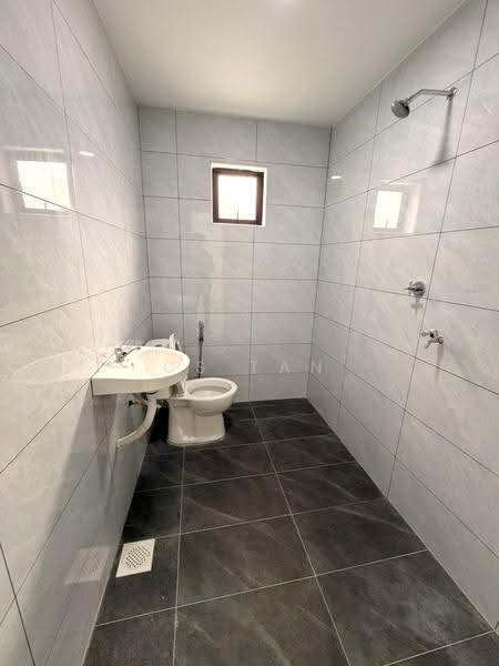 1-storey Terraced House for Sale in Taman Sri Skudai (Skudai) - CS Tan - Bathroom - PropertyGuru.com.my