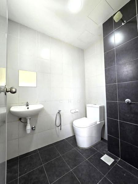 Pangsapuri untuk Disewa di D'Cerrum Apartment - JX Chong - Bathroom - PropertyGuru.com.my