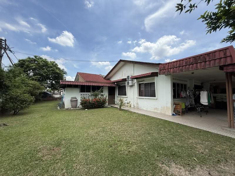 1-storey Terraced House for Sale in Seksyen 14 (Petaling Jaya) - Joey Wong - Exterior - PropertyGuru.com.my