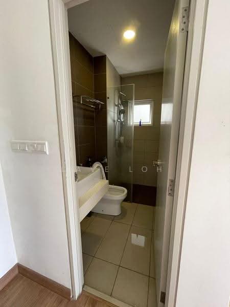 Service Residence for Sale at Sentrio Pandan - Dave Loh - Bathroom - PropertyGuru.com.my