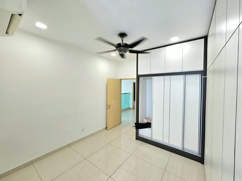 3-storey Terraced House for Sale in Kinrara Residence (Puchong) - John Lee - Bedroom - PropertyGuru.com.my