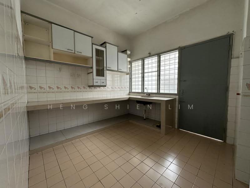 Terraced House for Sale in Usj 12 (Subang Jaya) - HENG SHIEN LIM - Kitchen - PropertyGuru.com.my