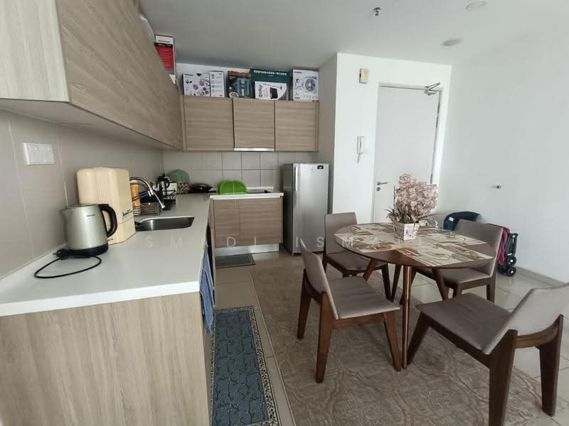 Kediaman Servis untuk Dijual di i-Suite @ i-City - Ismadi Ismail - Kitchen - PropertyGuru.com.my