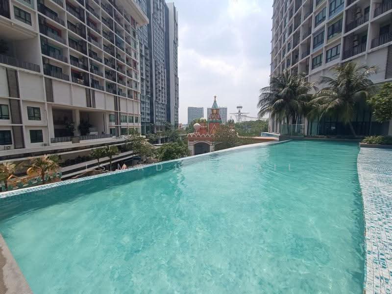 Kediaman Servis untuk Dijual di i-Suite @ i-City - Ismadi Ismail - Exterior - PropertyGuru.com.my